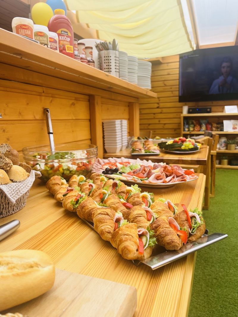 Obložené pečivo na rautu