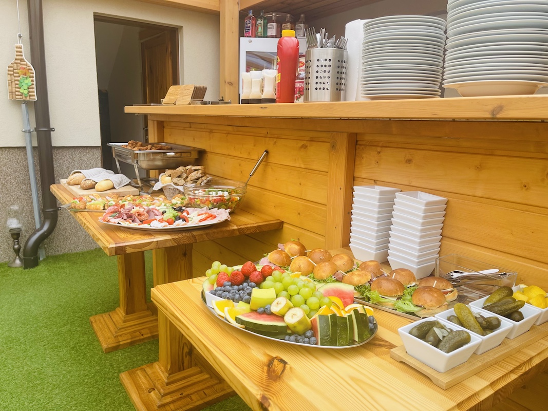 Zajištění studené a teplé kuchyně